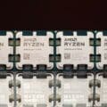 La fuite du Ryzen 3 7300X laisse espérer qu'AMD prépare un processeur Zen 4 à petit prix.